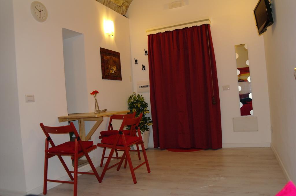 La Casa Dei Nonni Lejlighed Giardini Naxos Værelse billede